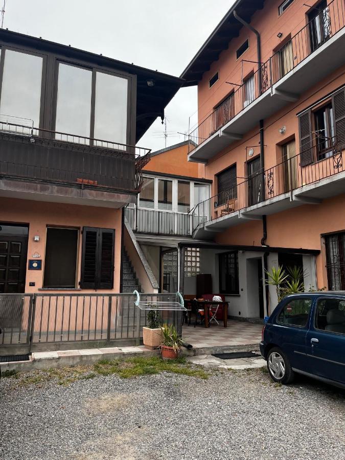Camera Con Bagno Mirjana Cislago Exterior photo